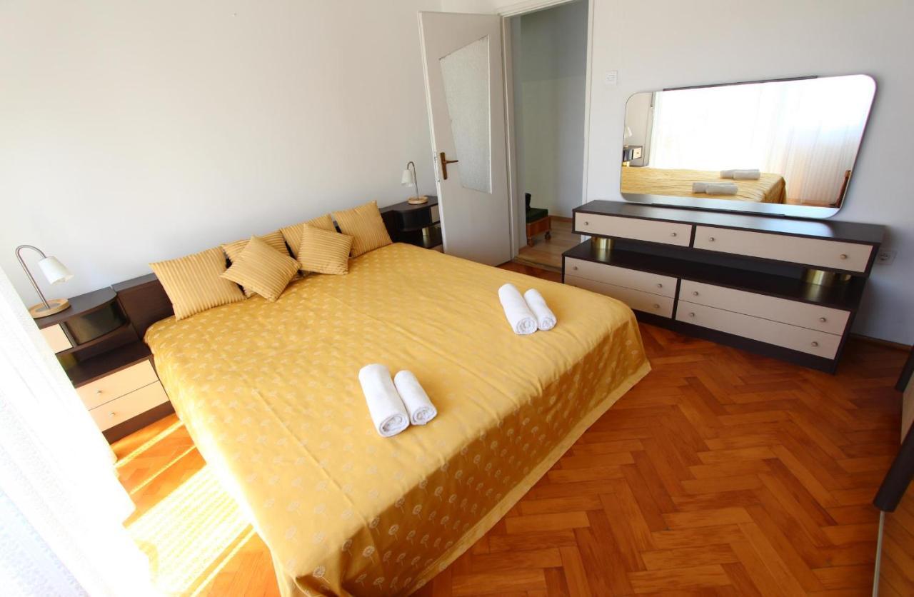 Apartment Maestral 로비니 외부 사진
